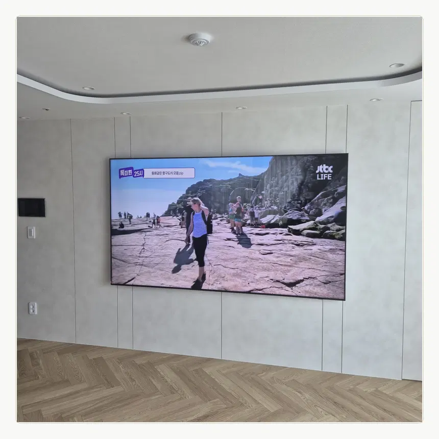 서울특별시 종로구 적선동·통인동 벽걸이TV 설치 참고 사진 3 - HDMI·전원선 간섭