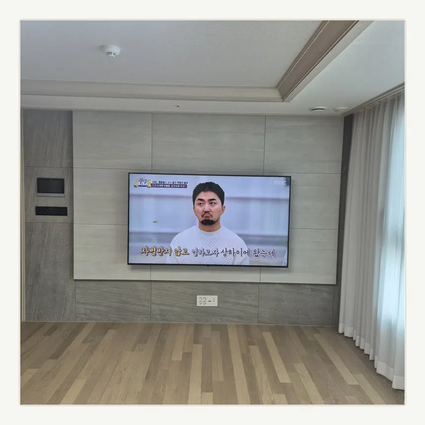 인천광역시 서해구 청라동·가정동 벽걸이TV 설치 참고 사진 1 - 공유기 통풍 공간